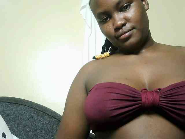 Horny-nasty-bitch webcam