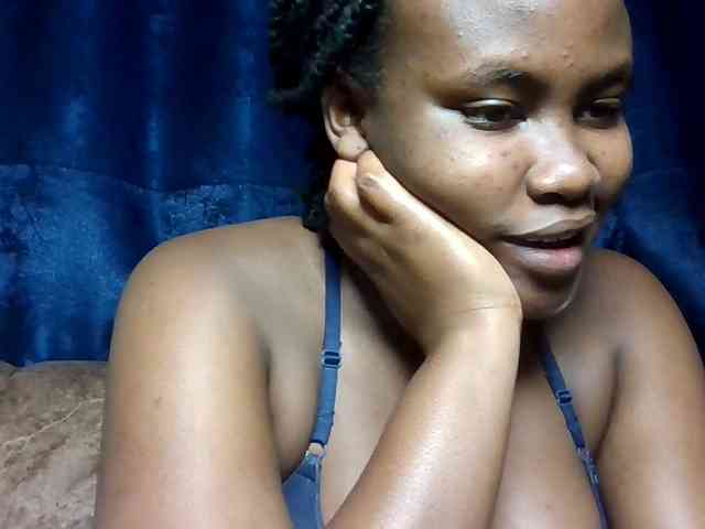 Horny-nasty-bitch webcam