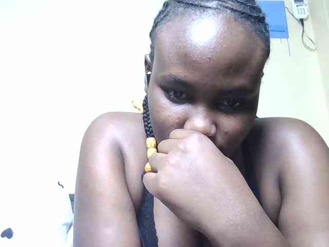 Horny-nasty-bitch webcam