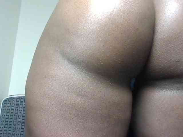 Horny-nasty-bitch webcam