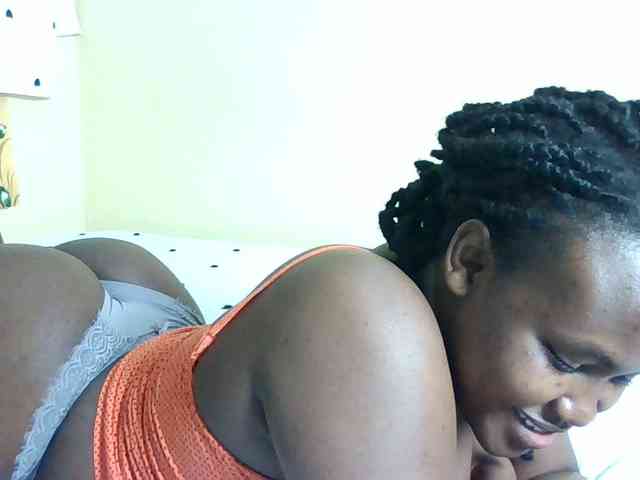 Horny-nasty-bitch webcam