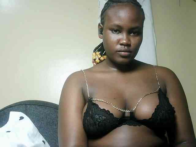 Horny-nasty-bitch webcam