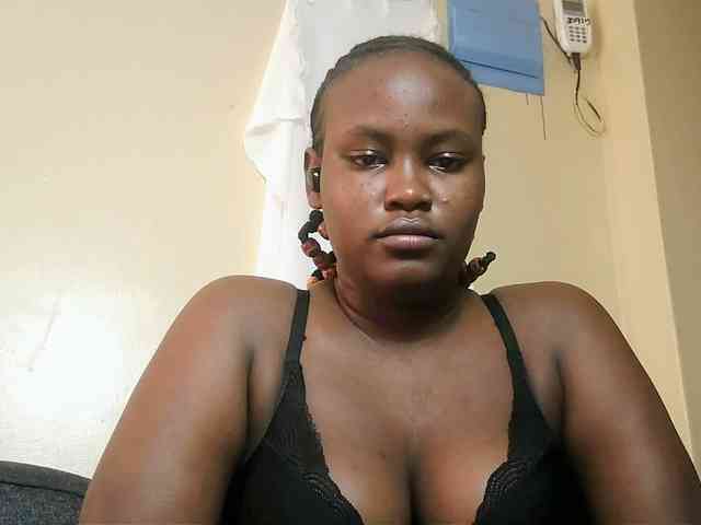 Horny-nasty-bitch webcam