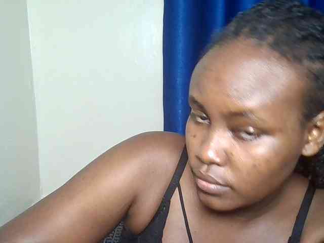 Horny-nasty-bitch webcam