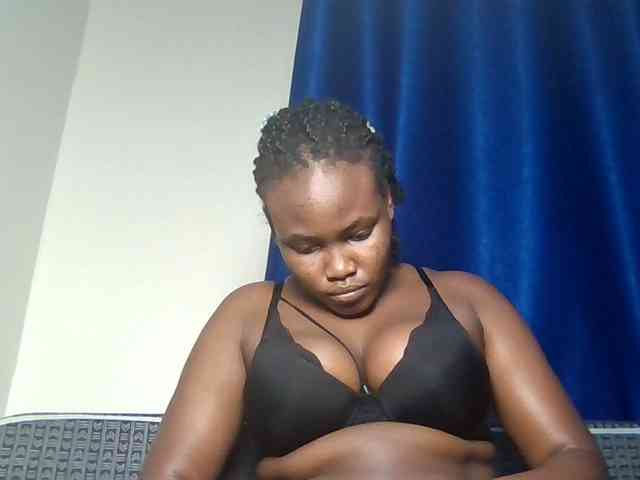 Horny-nasty-bitch webcam