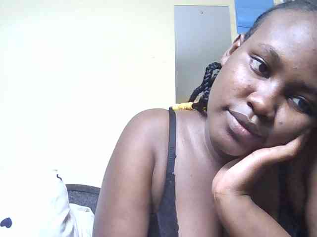 Horny-nasty-bitch webcam