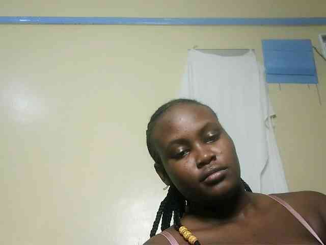 Horny-nasty-bitch webcam