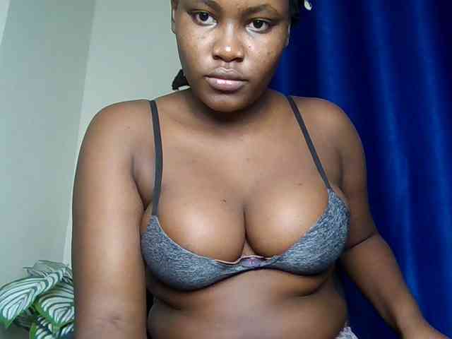 Horny-nasty-bitch webcam