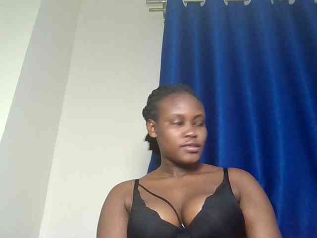 Horny-nasty-bitch webcam