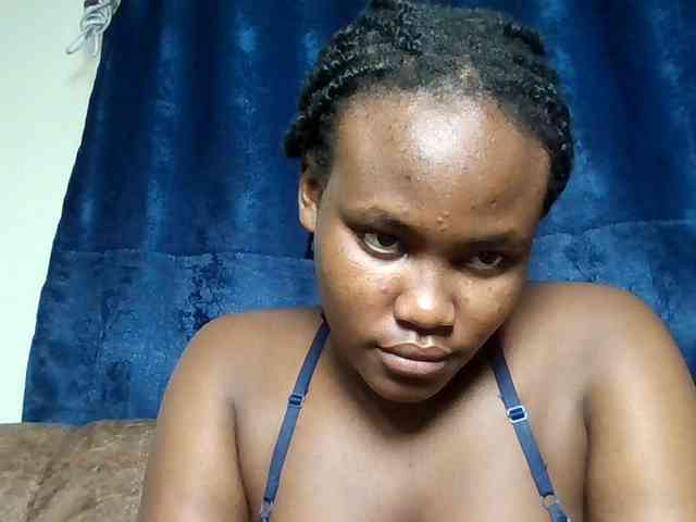 Horny-nasty-bitch webcam