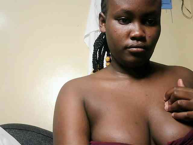 Horny-nasty-bitch webcam