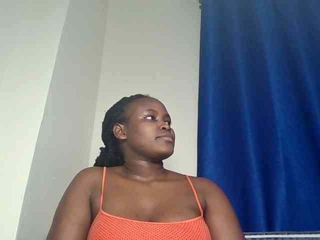 Horny-nasty-bitch webcam