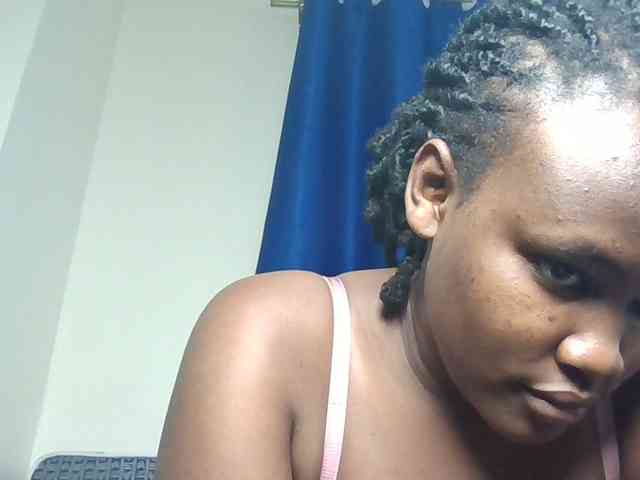 Horny-nasty-bitch webcam