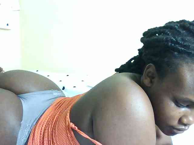 Horny-nasty-bitch webcam