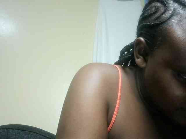 Horny-nasty-bitch webcam