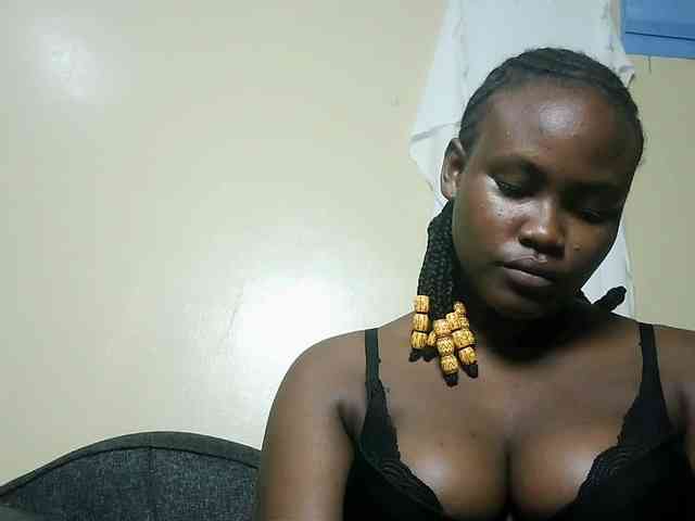 Horny-nasty-bitch webcam