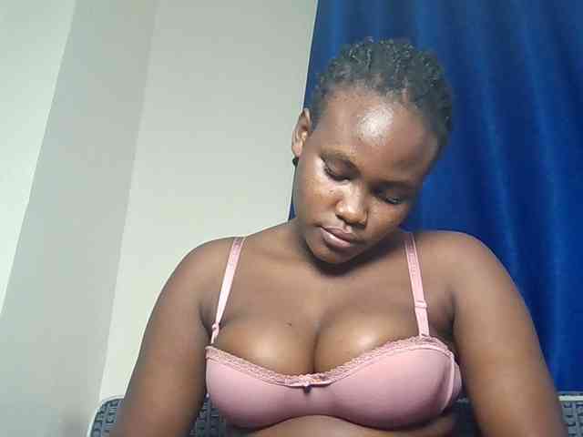 Horny-nasty-bitch webcam