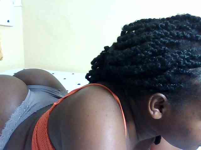 Horny-nasty-bitch webcam