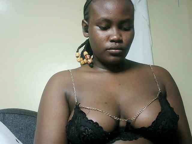 Horny-nasty-bitch webcam