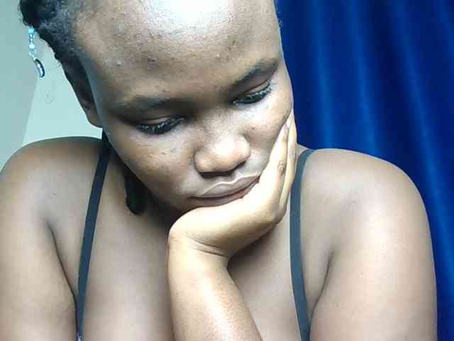 Horny-nasty-bitch webcam