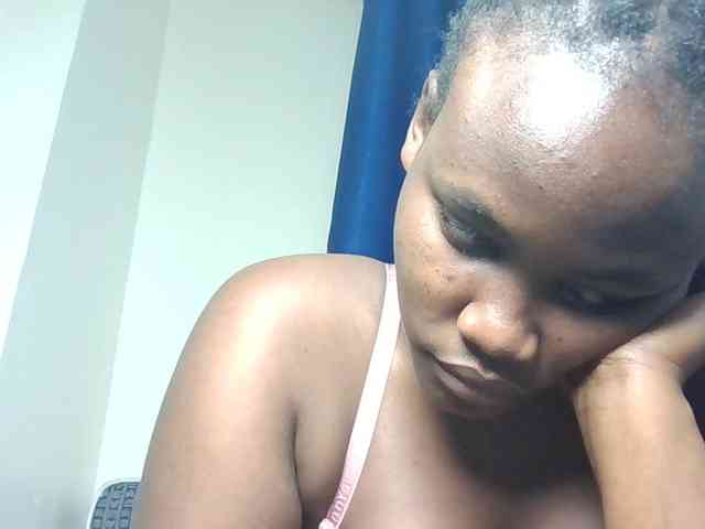 Horny-nasty-bitch webcam