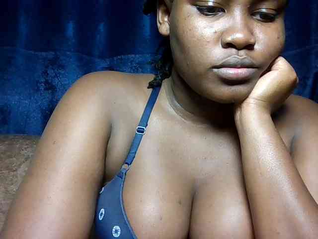 Horny-nasty-bitch webcam