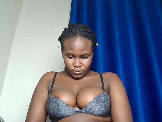 Horny-nasty-bitch webcam