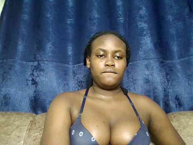 Horny-nasty-bitch webcam