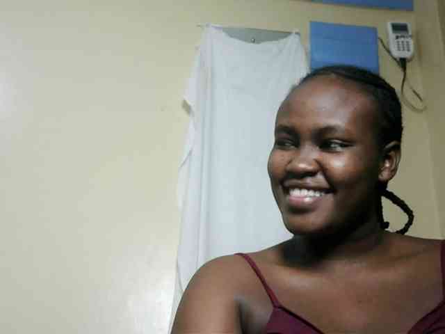 Horny-nasty-bitch webcam