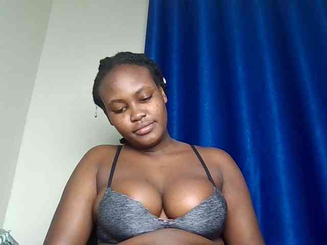 Horny-nasty-bitch webcam