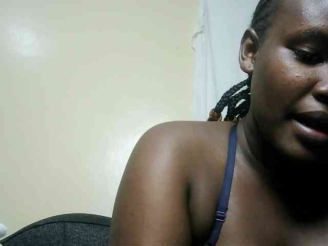 Horny-nasty-bitch webcam