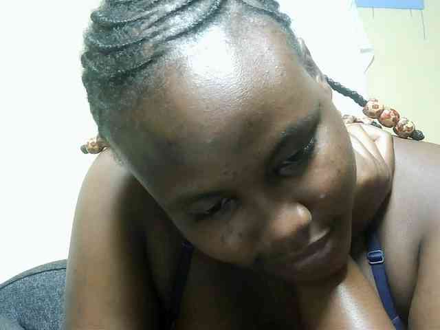 Horny-nasty-bitch webcam