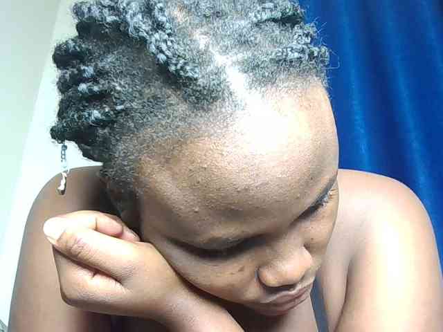 Horny-nasty-bitch webcam