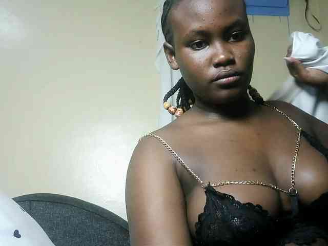 Horny-nasty-bitch webcam