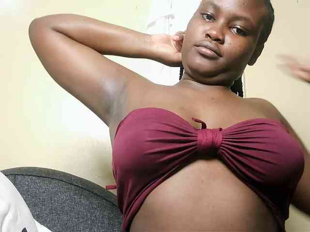 Horny-nasty-bitch webcam