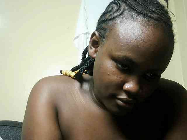 Horny-nasty-bitch webcam