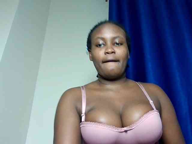 Horny-nasty-bitch webcam