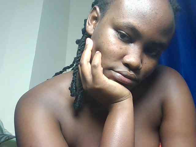 Horny-nasty-bitch webcam