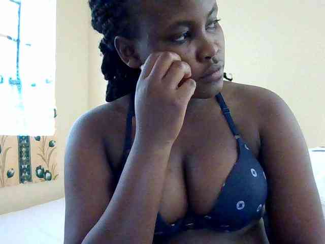 Horny-nasty-bitch webcam