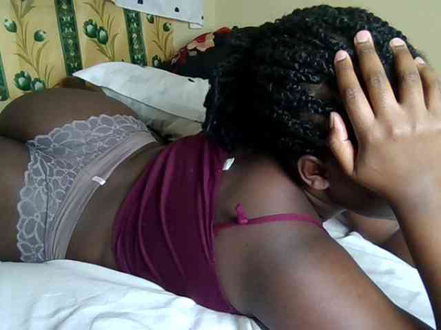 Horny-nasty-bitch webcam