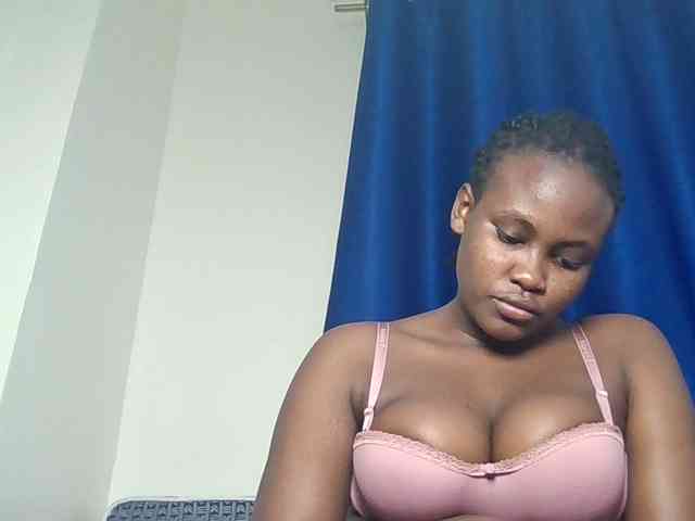 Horny-nasty-bitch webcam