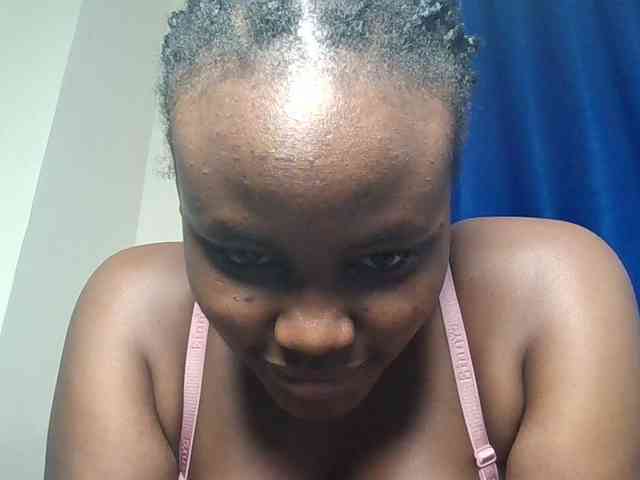 Horny-nasty-bitch webcam