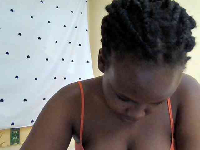 Horny-nasty-bitch webcam