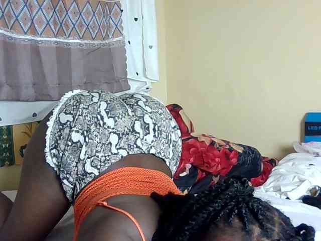 Horny-nasty-bitch webcam