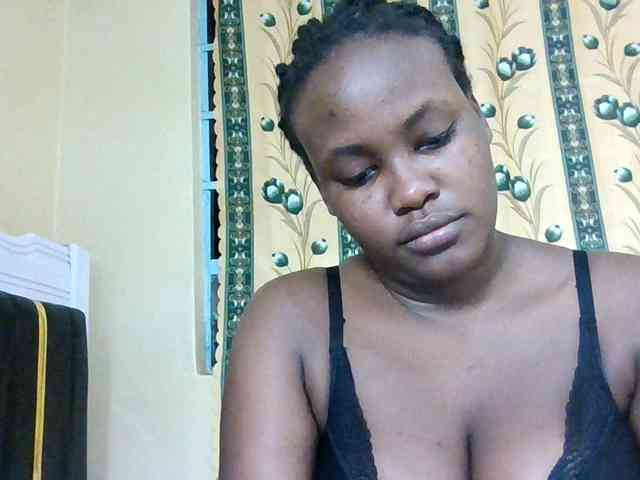 Horny-nasty-bitch webcam