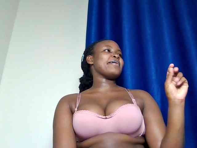 Horny-nasty-bitch webcam