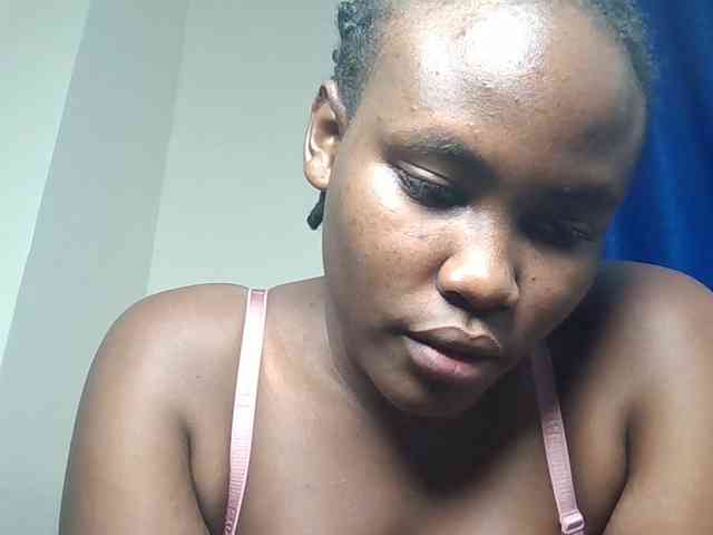 Horny-nasty-bitch webcam