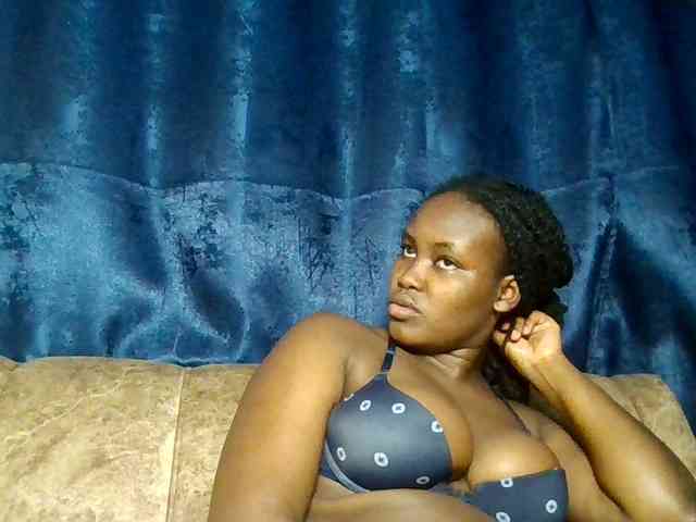 Horny-nasty-bitch webcam