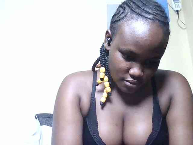 Horny-nasty-bitch webcam