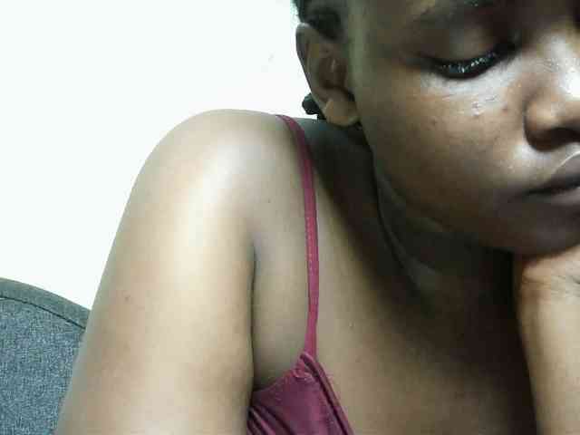 Horny-nasty-bitch webcam